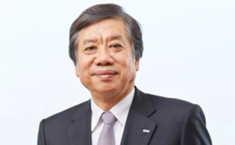 Yasuyoshi Karasawa
