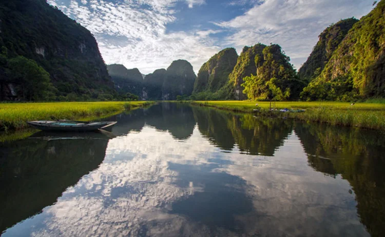 vietnam-lake 