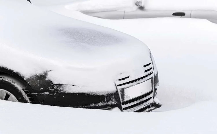 car-covered-in-snow