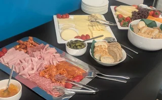 7960924 PB brekkie
