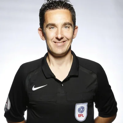 Lee Venamore referee