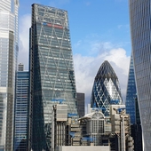 lloyds with skyscrapers