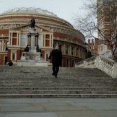 Swifty heads to the Royal Albert Hall on foot
